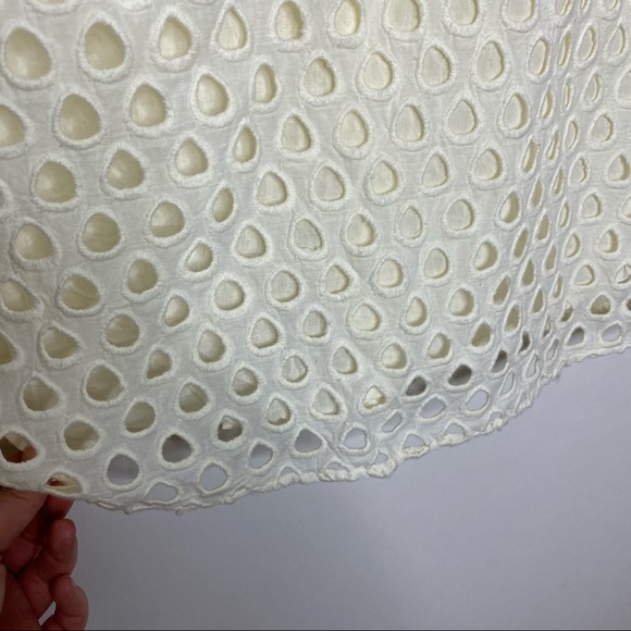 Pam & Gela Lou Flutter Sleeve Eyelet Dress 8 White - Picture 9 of 13